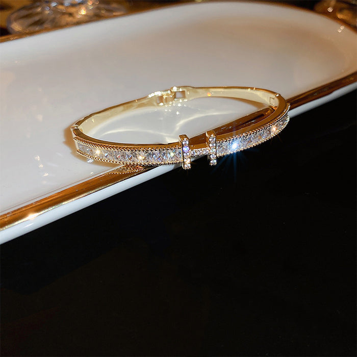 Wholesale Zircon Bracelets Letter Flower diamond Jewelry for Women