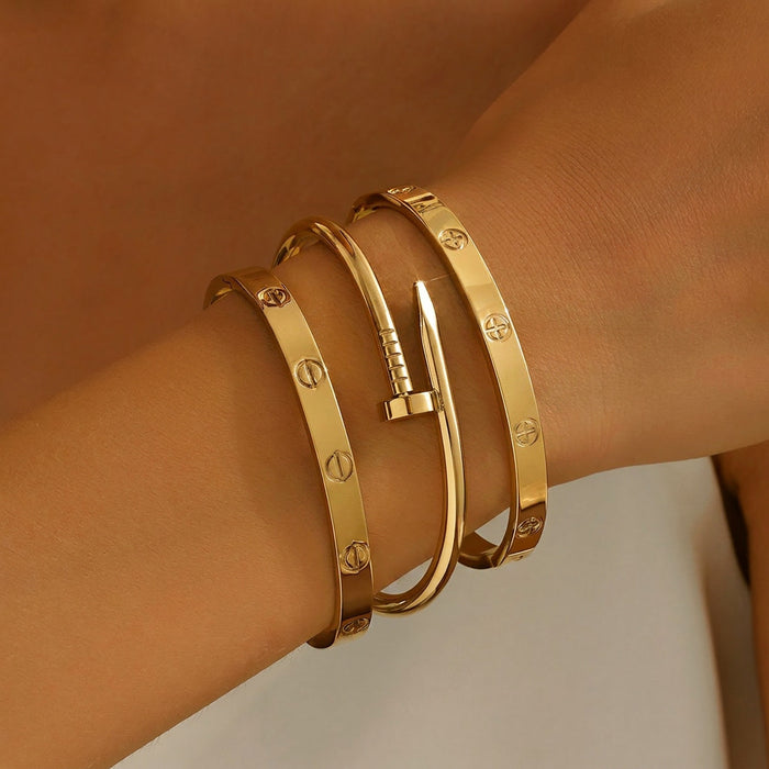 Wholesale Four Leaf Clover Rhinestone Titanium Steel Bangle Bracelet Chic Women S Jewelry Accessory Stylish Everyday Gift