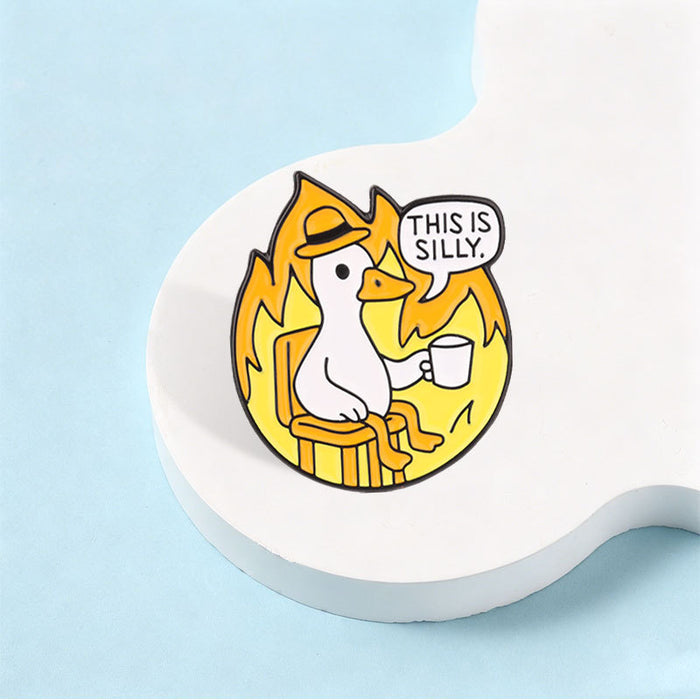 Wholesale Modern Cartoon Duck Brooch Pin Zinc Alloy Baked Paint Backpack Accessory