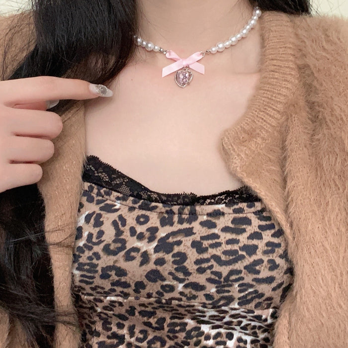 Wholesale Design simple pearl pendant necklace, light luxury, fashionable and high-end, versatile collarbone chain accessory