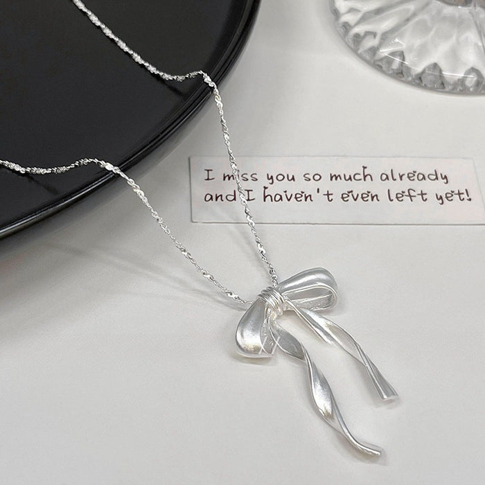 Wholesale Bow necklace, light luxury temperament, high-end feeling, collarbone chain