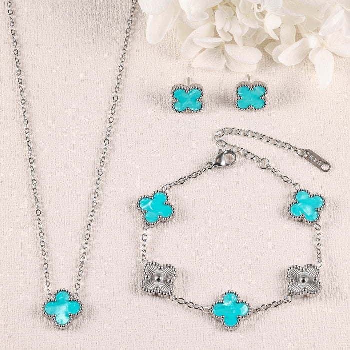Wholesale Titanium Steel Four-Leaf Clover Three-Piece Jewelry Set: Bracelet,  Necklace,  and Earrings