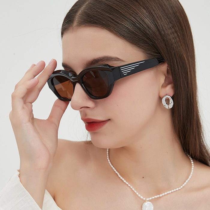 Wholesale Cat's Eye Sunglasses Sunglasses Showdown Concave Style Sunglasses