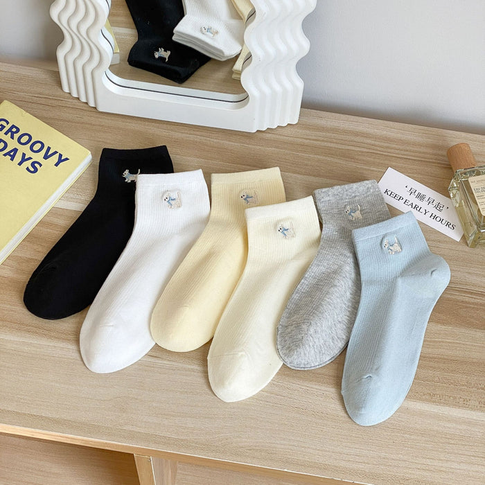 Wholesale Embroidered short tube socks, mesh thin cotton socks, sweat absorbing, breathable, simple cartoon short socks
