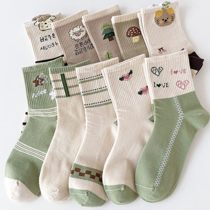 Wholesale Cartoon style fresh and versatile long socks with mid length socks