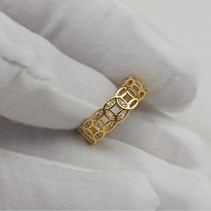 Wholesale Micro inlaid copper coin ring, fashionable and versatile with hollowed out design