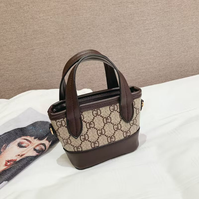 Wholesale Cute little shoulder bag, one shoulder crossbody bag, versatile casual wallet