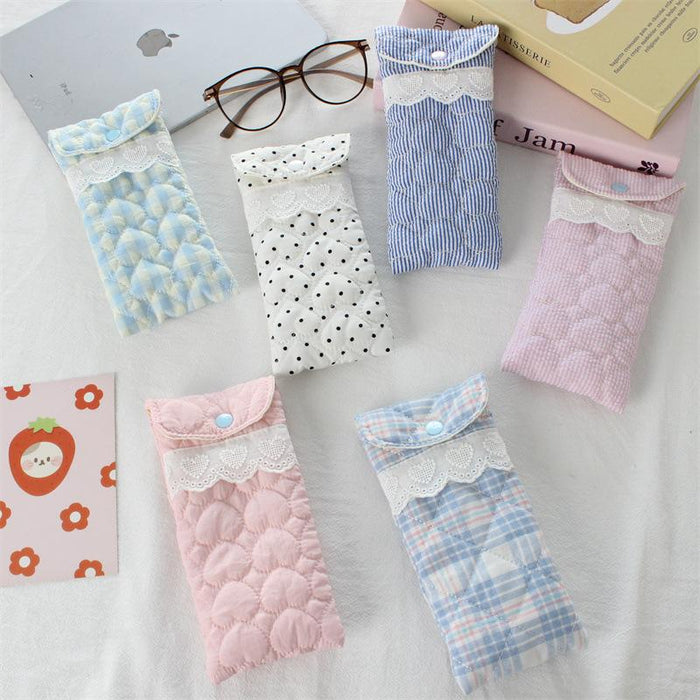 Wholesale Quilted Heart Pattern Glasses Pouch Soft Light Blue Polyester Eyeglass Case With Flap Travel Storage Bag For Sunglasses
