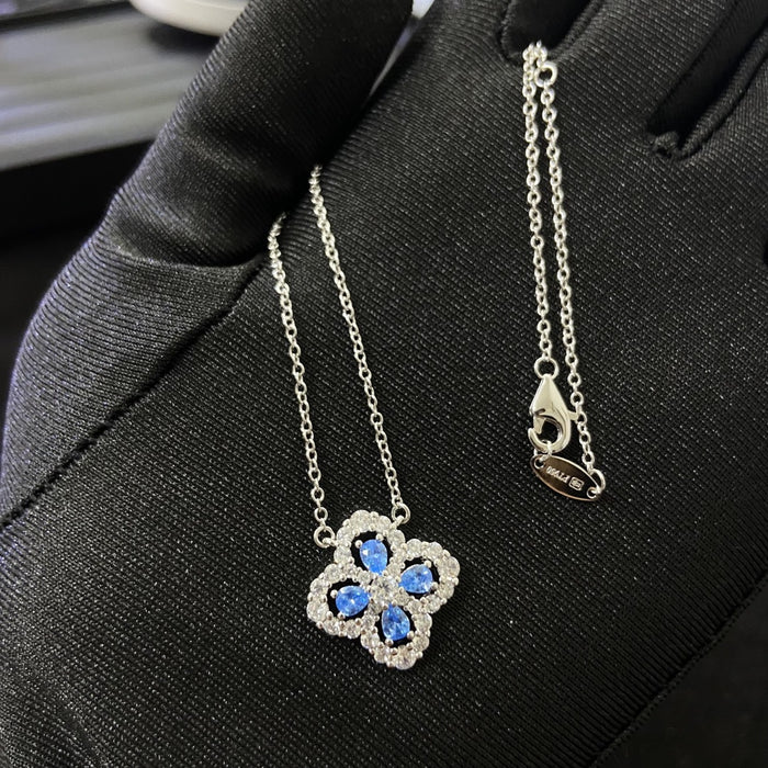 Wholesale Four leaf clover necklace with high-end feel, full diamond flower shaped collarbone chain