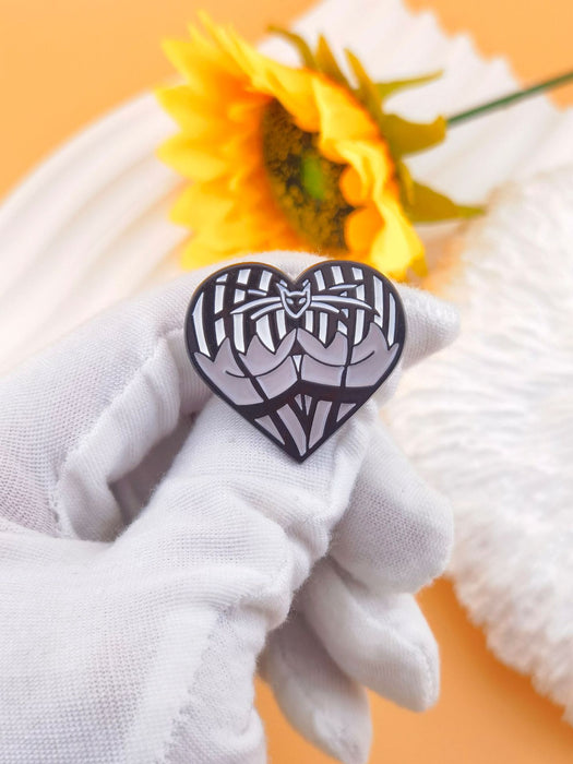 Wholesale Cartoon  heart-shaped pumpkin head bandage  bat fun clothing brooch