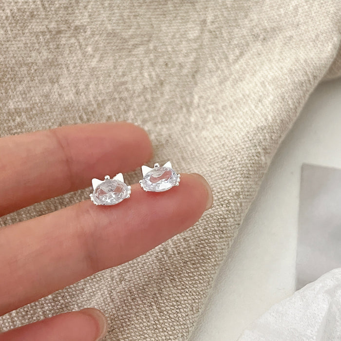 Wholesale Zircon earrings are simple and exquisite earrings with a small and high-end feel