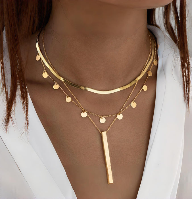 Wholesale Triple layered necklace round piece, light luxury, niche design, collarbone chain, high-end minimalist necklace