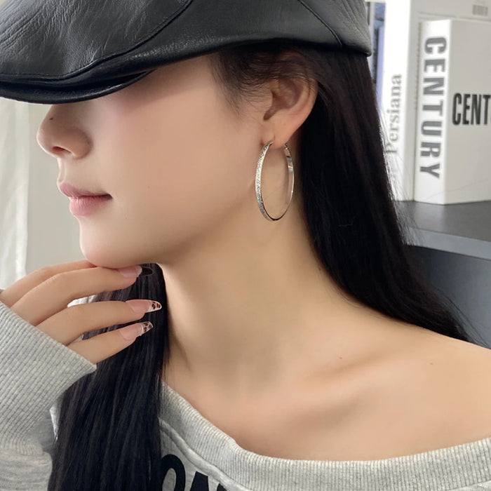 Wholesale Silver ring earrings with light luxury earrings, simple and versatile earrings for women