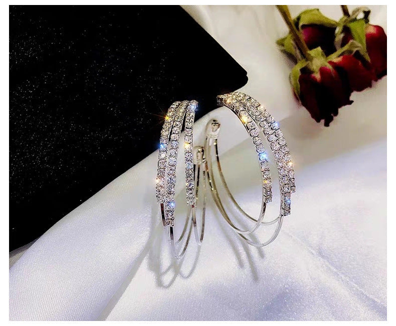 Wholesale Full diamond round exaggerated gold edged earrings