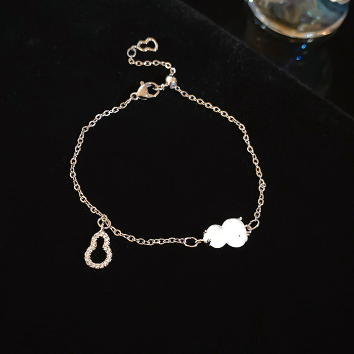 Wholesale Zircon flower bracelet retro niche bracelet fashionable temperament light luxury versatile bracelet wholesale