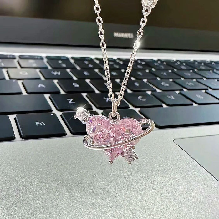 Wholesale Diamond planet pendant necklace, light luxury pink heart-shaped collarbone chain