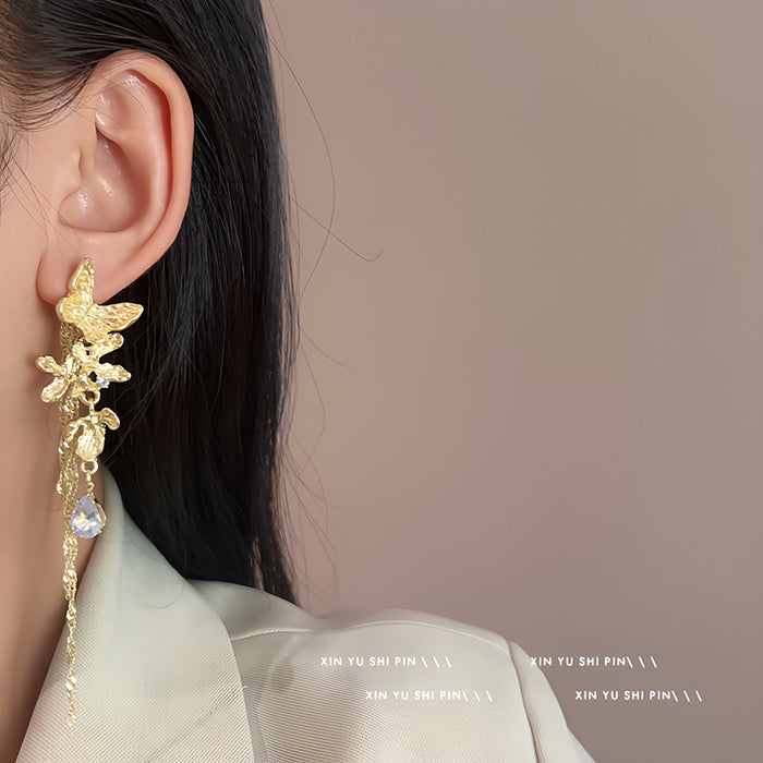 Wholesale Light luxury metal texture tassel butterfly flower earrings, new light luxury exquisite niche earrings