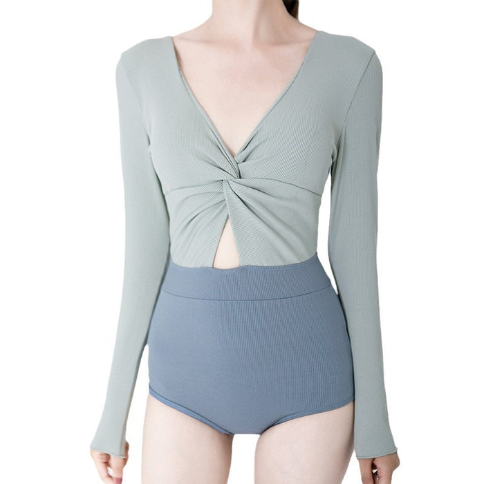 Wholesale Swimsuit conservative long sleeved contrasting swimsuit