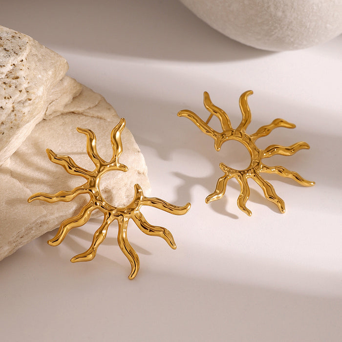 Wholesale titanium steel 18k gold stainless steel geometric half hollow sun earrings
