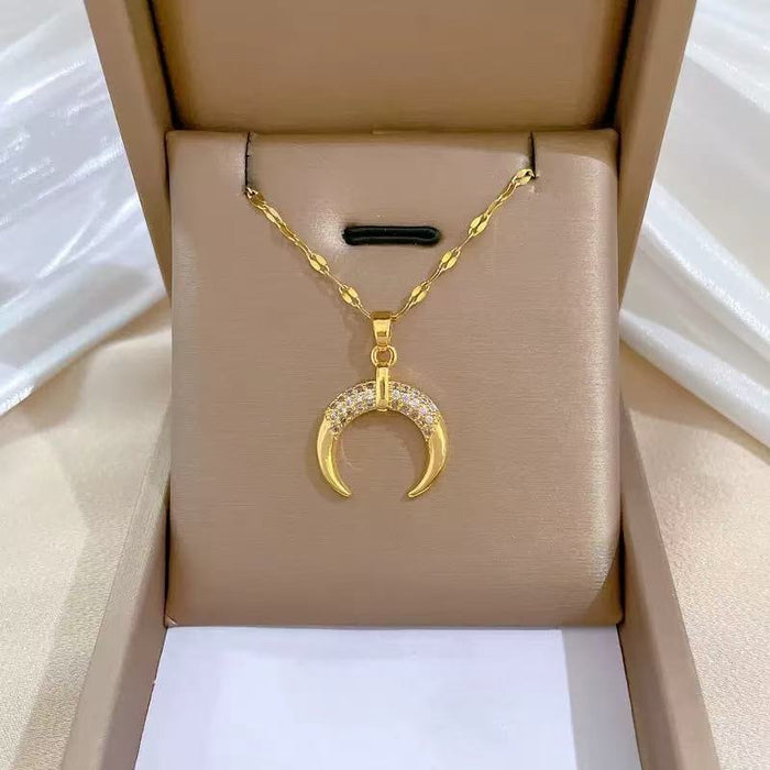 Wholesale Star and Moon Luxury Diamond Clavicle Necklace