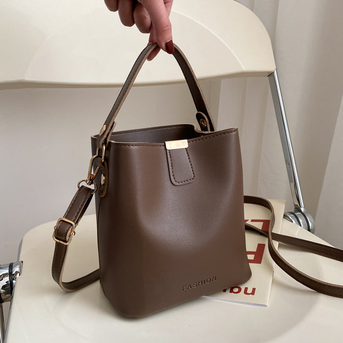 Wholesale Fashionable and popular hand-held crossbody bucket bag