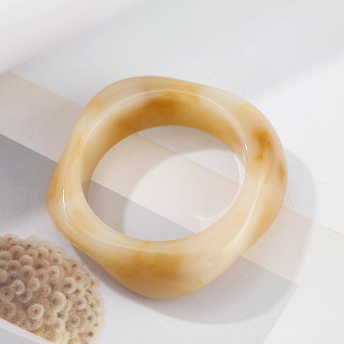 Wholesale Exaggerated design polygonal semi transparent bracelet retro niche bracelet