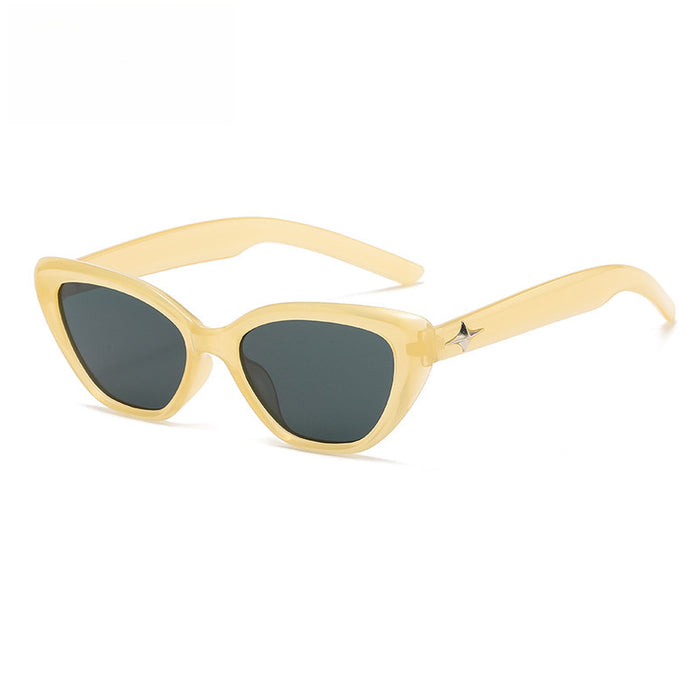 Wholesale Cat-eye small face sunglasses for women black small frame sunglasses sun protection style photo shoot
