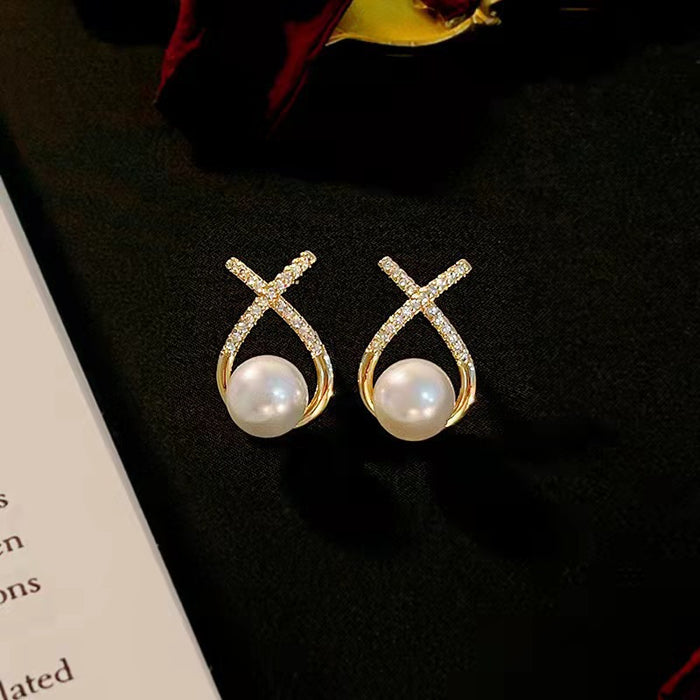 Wholesale Silver needle pearl earrings, simple new style, high-end temperament, earrings, light luxury earrings