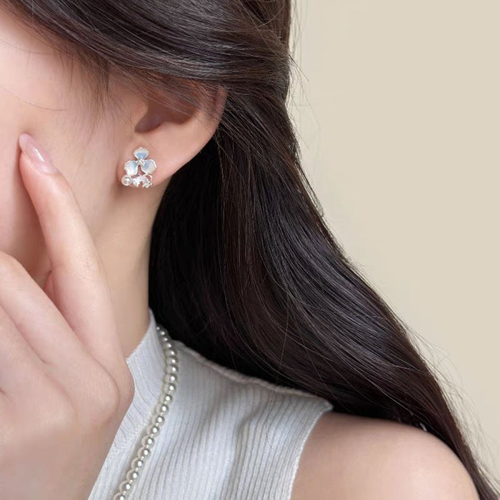 Wholesale Gradient flower pearl earrings, light luxury temperament, high-end feeling, unique earrings