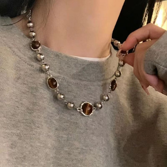 Wholesale Imitation tiger eye stone retro bead necklace, light luxury, niche, collarbone chain, high-end accessory