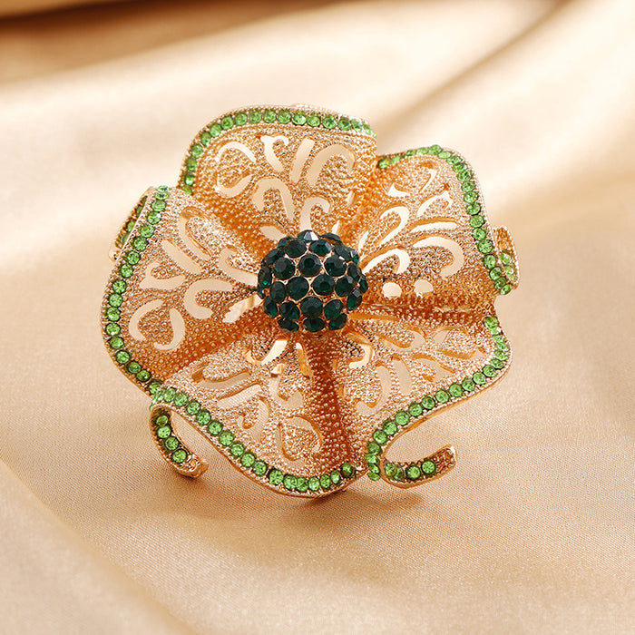 Wholesale Fashionable exaggerated opening noble temperament retro hollow diamond inlaid ring