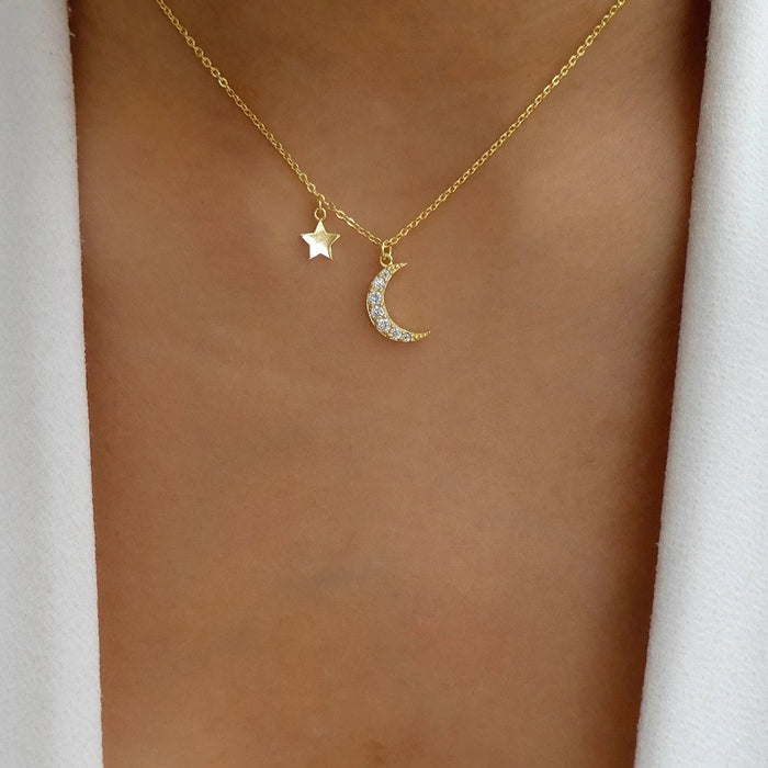 Wholesale Simple and versatile alloy jewelry with diamond studded pentagonal stars, moon, collarbone chain necklace, women's pendant