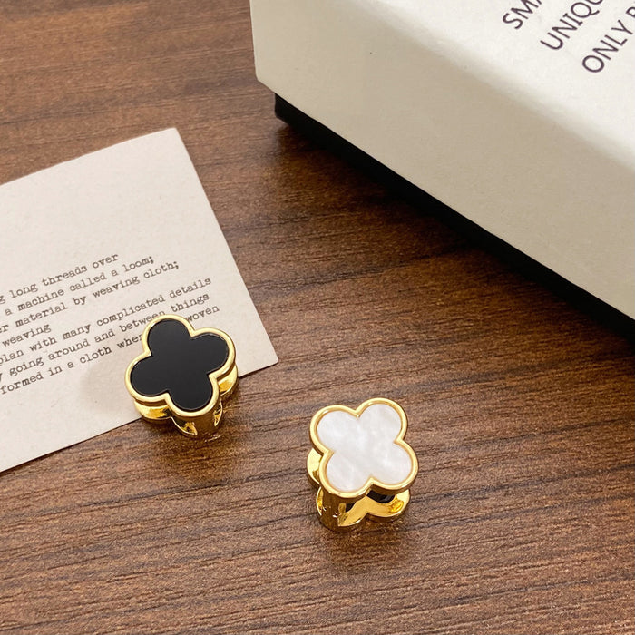 Wholesale Black Lucky Flower Small and Exquisite Stud Earrings