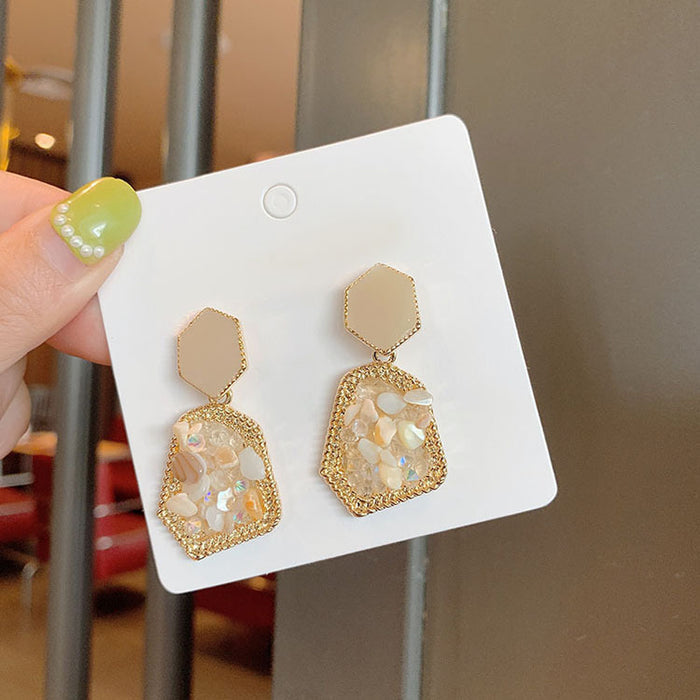 Wholesale Vintage artistic elegant earrings with temperament, irregular earrings