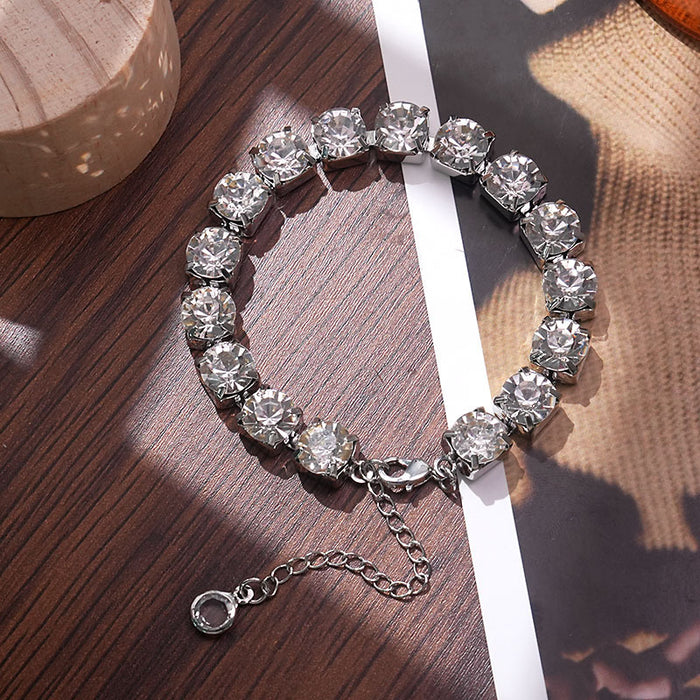 Wholesale Popular rhinestone claw chain versatile temperament bracelet copper plated real gold non fading accessory