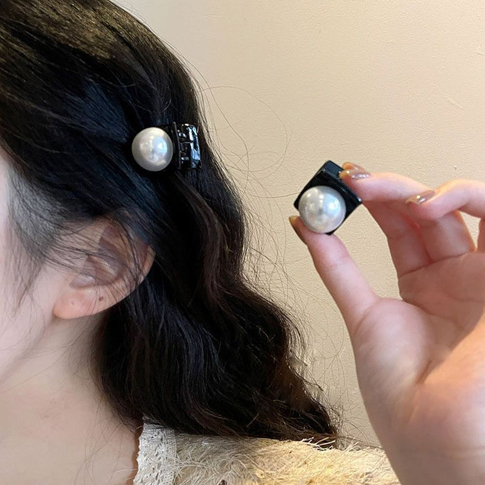 Wholesale Vintage pearl small grab clip light luxury hair card accessory