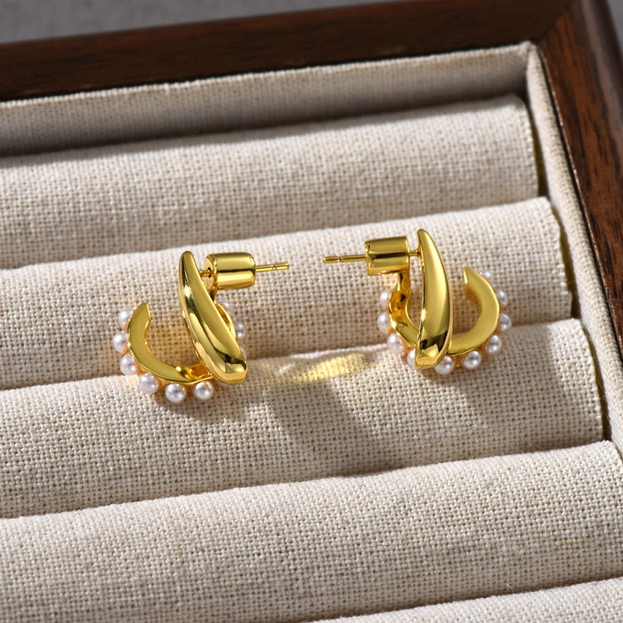 Wholesale  metal brass plated 18k gold inlaid pearl earrings S925 silver pin earrings for women