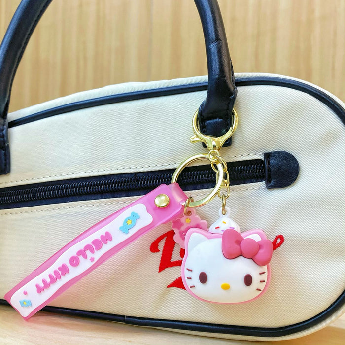 Wholesale  keychain cute pendant car schoolbag key chain Cartoon  keychain