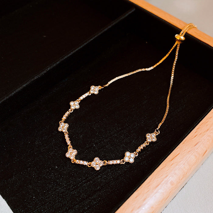 Wholesale lucky four-leaf grass bracelet temperament jewelry design jewelry women