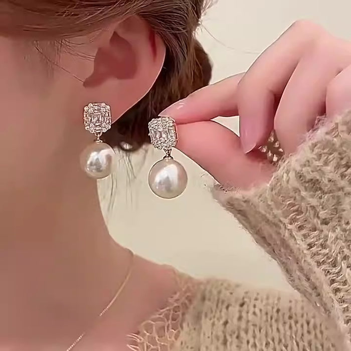 Wholesale S925 Silver Needle Pearl Versatile Elegant Small Fragrant Earrings