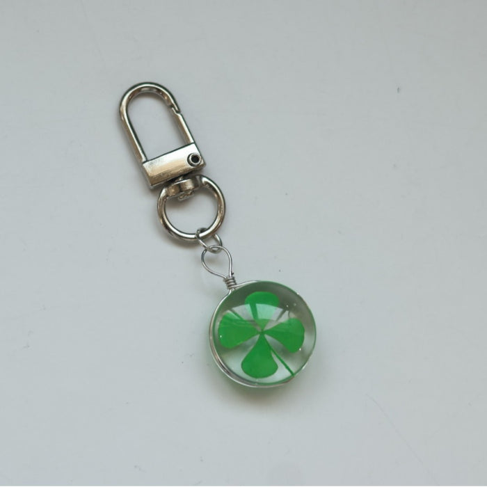 Wholesale leaf clover  keychain