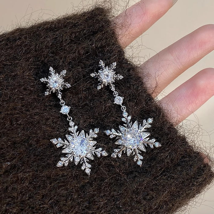 Wholesale Super sparkling micro inlaid zircon earrings for women, light luxury, niche fashion temperament, high-end and versatile earrings