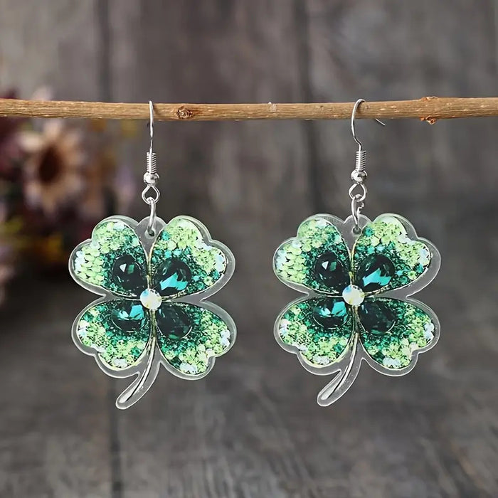 Wholesale Green Heart Acrylic Earrings St.  Patrick' s Day Fashion Accessory