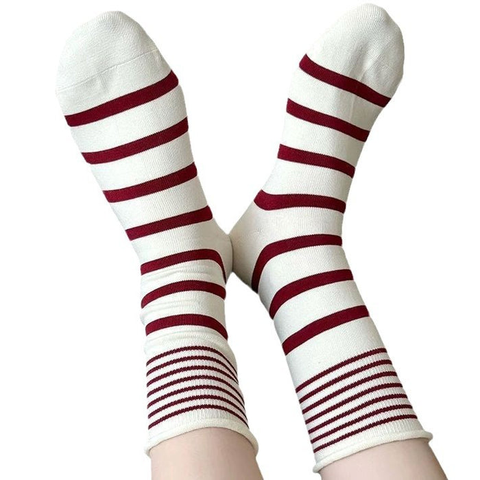 Wholesale Socks, retro stripes, mid tube socks, mid tube socks, piles of socks, autumn and winter stockings, college