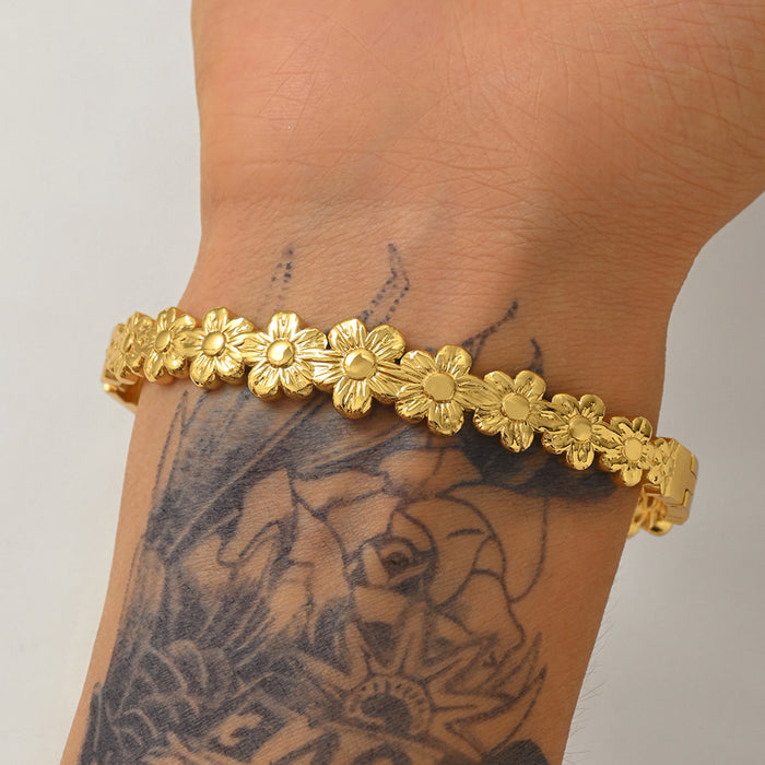 Wholesale Women Four Leaf Clover Bangle Chic Laser Flower Splicing Design With Buckle Clasp Trendy Jewelry Accessory