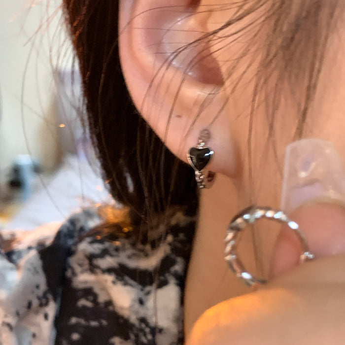 Wholesale Personalized ear studs, heart-shaped earrings, niche design earrings