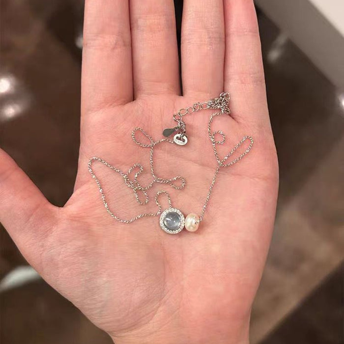 Wholesale Pearl necklace new year, niche, simple, exquisite, versatile collarbone chain