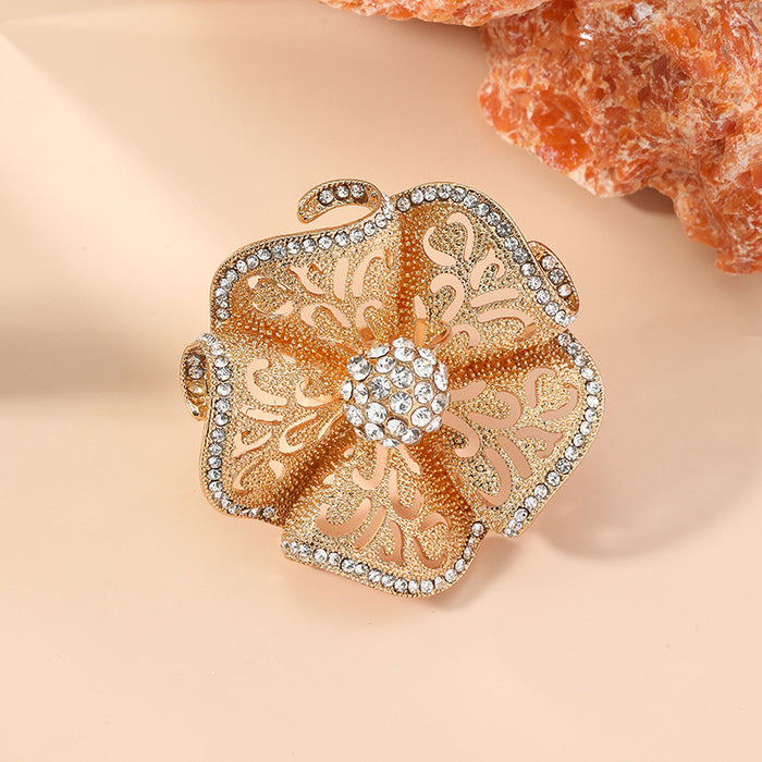 Wholesale Fashionable exaggerated opening noble temperament retro hollow diamond inlaid ring