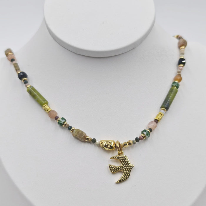 Wholesale Pendant handmade exquisite bead necklace with retro design necklace