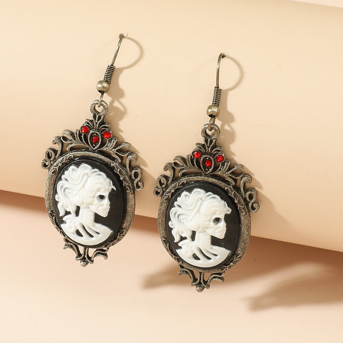 Wholesale Black and White Skull Queen Tooth Earrings Retro Palace Style Old Portrait Mayo Women' s Hanging